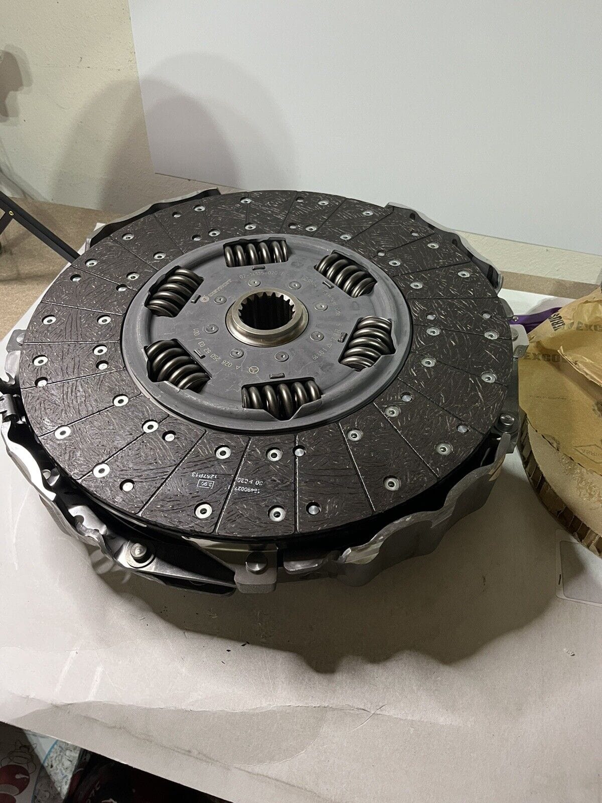 A02-14135-001 | Genuine Detroit Diesel Disc Dry Clutch
