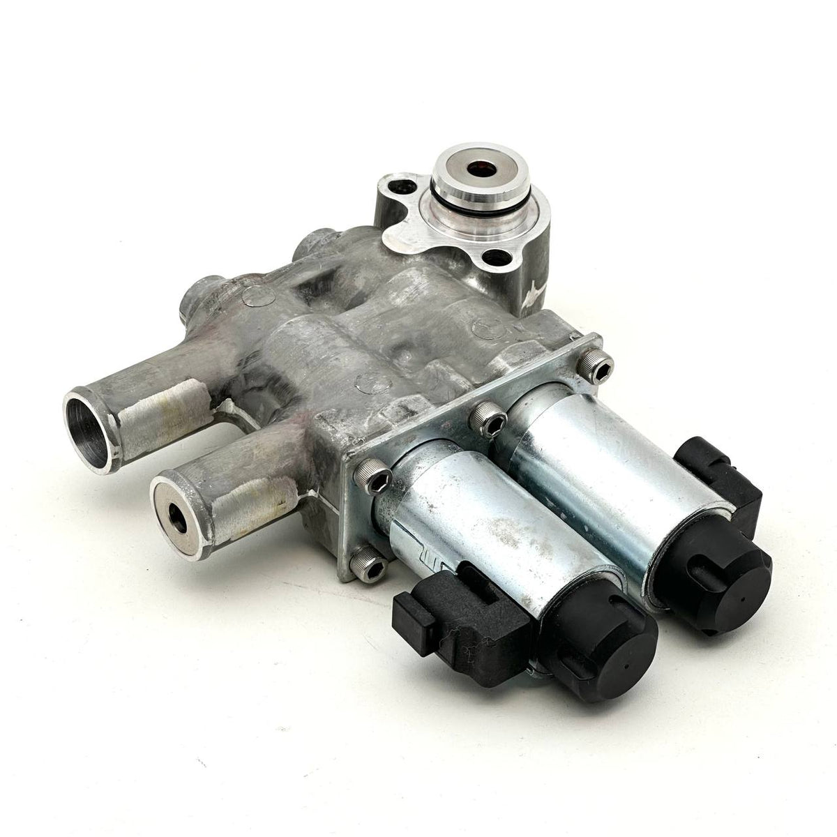 3008066C93 | Genuine International Maxxforce Valve MaxxForce 13, 11